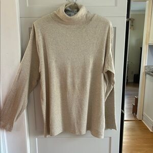 Eddie bauer ribbed Cozy Beige Turtleneck Sweater